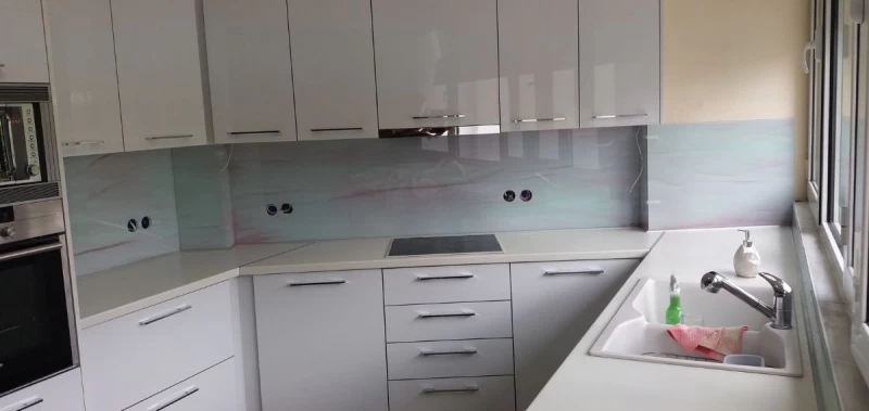 Γυάλινες Επενδύσεις Κουζίνας